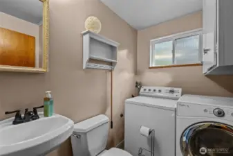 Utility Room w/ 1/2 Bath (Updated Pedestal Sink)