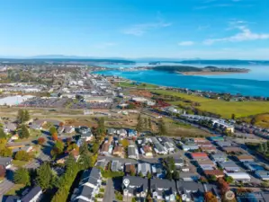 Moments from shopping, dining, and community events along the charming Oak Harbor waterfront.