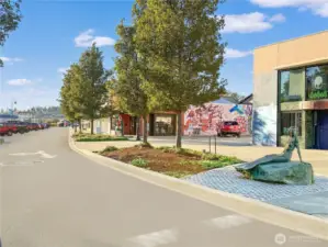 Grab your favorite coffee and enjoy the rhythm of Whidbey Island life. Walkable streets, friendly faces, and boutique stops make Oak Harbor a place you’ll love returning to.