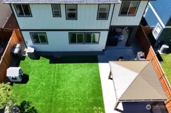 Huge synthetic turfed backyard!