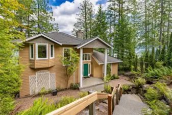 Welcome to a rare opportunity on Lake Cavanaugh's Cliff Road