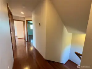 2nd level hall