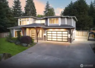 Amazing in Edmonds!  A few steps from Yost Park, a small cruise down Walnut Street to Walnut Street Coffee then on to what the rest of the Edmonds Bowl and the Downtown and Waterfront has to dazzle you with!