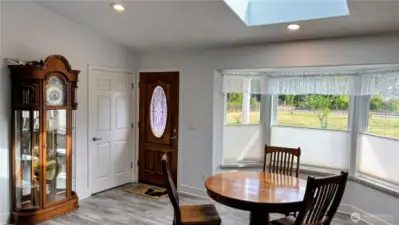No step entry. Open concept floor plan. #1250 Northcliff Rd, Shelton, WA 98584