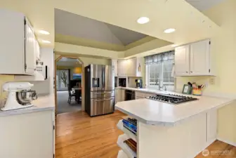 Kitchen to the right of Entry