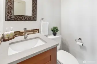 upper 1/2 bath