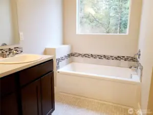 Photo of same floor plan, different build. Features may vary.