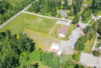 Barn, pen, shed, chicken coop and parking are thoughtfully laid out to maximize pastures.