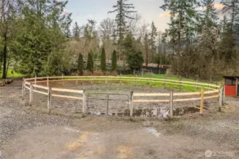 Round pen