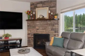 Natural gas fireplace with remote.