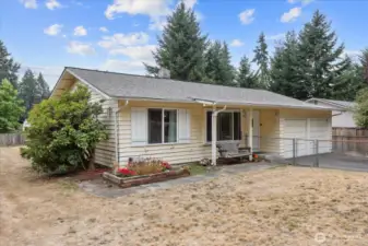 Welcome home to Maplewood Heights in Renton. Featuring three bedrooms and one bath, this home sits on a generous 9,720 square foot lot in a sought-after neighborhood.