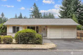 Welcome home to Maplewood Heights in Renton. Featuring three bedrooms and one bath, this home sits on a generous 9,720 square foot lot in a sought-after neighborhood.