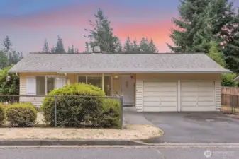 Welcome home to Maplewood Heights in Renton. Featuring three bedrooms and one bath, this home sits on a generous 9,720 square foot lot in a sought-after neighborhood.