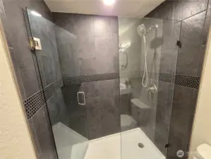 Custom Tile Shower in Guest Bathroom