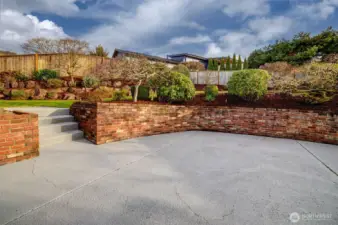 Large patio for entertainment