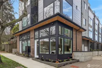 Build Your Business or Rent this Space Out.