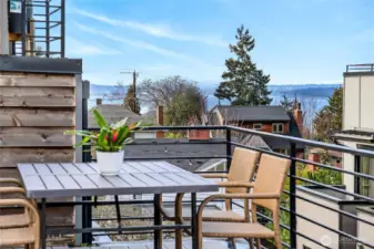 Al fresco Dining with a View!