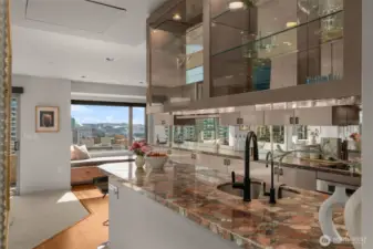 Plenty of entertainment space!