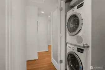 Washer/Dryer in unit!