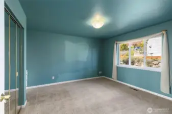 Bed #2 - Lit Closet