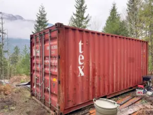 Shipping container
