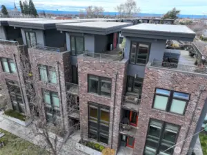 Brick Facade on Vue22