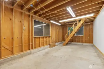 Middle bay of the shop has access to the studio.