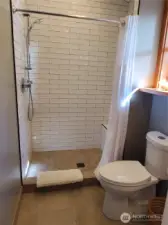 Main ensuite bath.