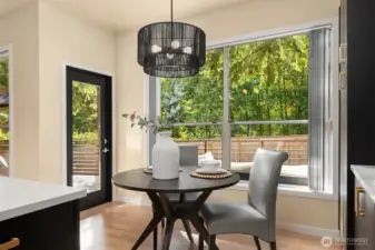 Light & Bright Breakfast Area