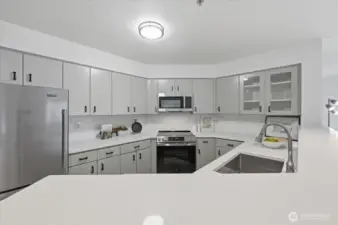 So much counter space