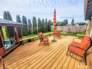 Beautiful composite deck on 2nd home.