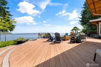 Custom designed “Trex” back deck for easy maintenance.
