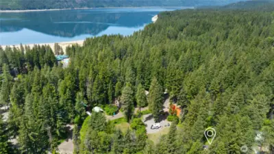 Just minutes to Lake Cle Elum.