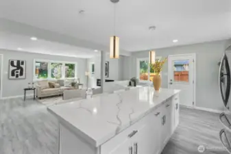 New stainless steel appliances, quartz countertops, huge island. Breakfast nook.
