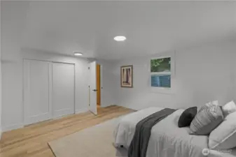 Bedroom with Full bath