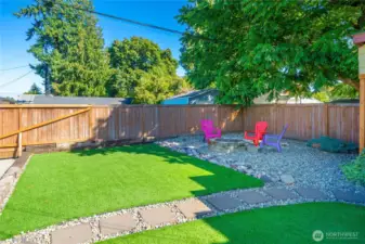 How pretty is this? The sellers put so much thought and care into the home both inside and outside. This just calls for a cozy campfire on a fall evening.