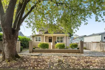 Driveway Parking in the Front of the Home, Great For an RV or Multiple Vehicles!