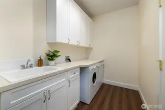 Large laundry and storage