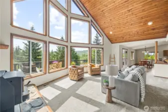 Floor to Ceiling Windows