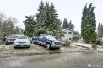 ARV Parking or 8 cars Parking plus 2 car garage.