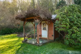 Picturesque garden, or entertaining shed