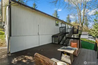 Lower Deck  12615 68th Av Ct E, Puyallup, WA 98373-8821