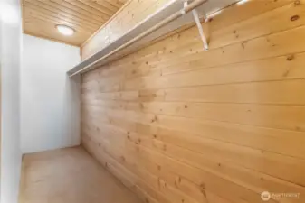 Primary Walk in Closet
