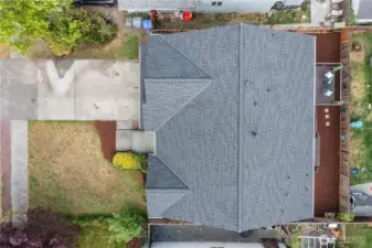 overview of lot. Newer roof.