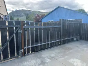 double gate to back yard