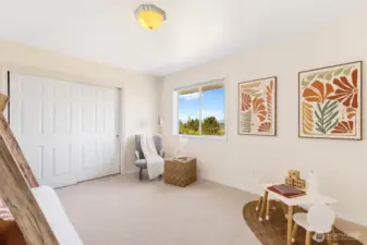 Second bedroom facing east over the Valley.
