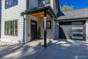 Welcome home to 12030 40th Avenue NE in quiet and convenient Wedgewood!