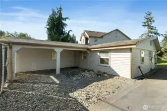 Detached Garage