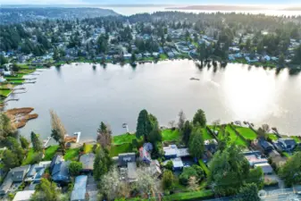 Lake Burien 2 blocks away