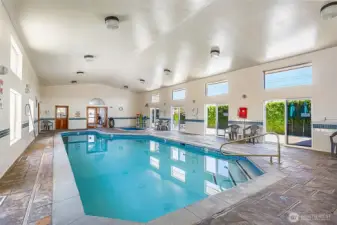 Clubhouse pool and hot tub